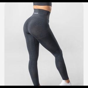 Alphalete OG revival legging
